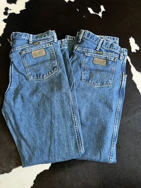2 pairs of George Straight Wranglers 34 x 36